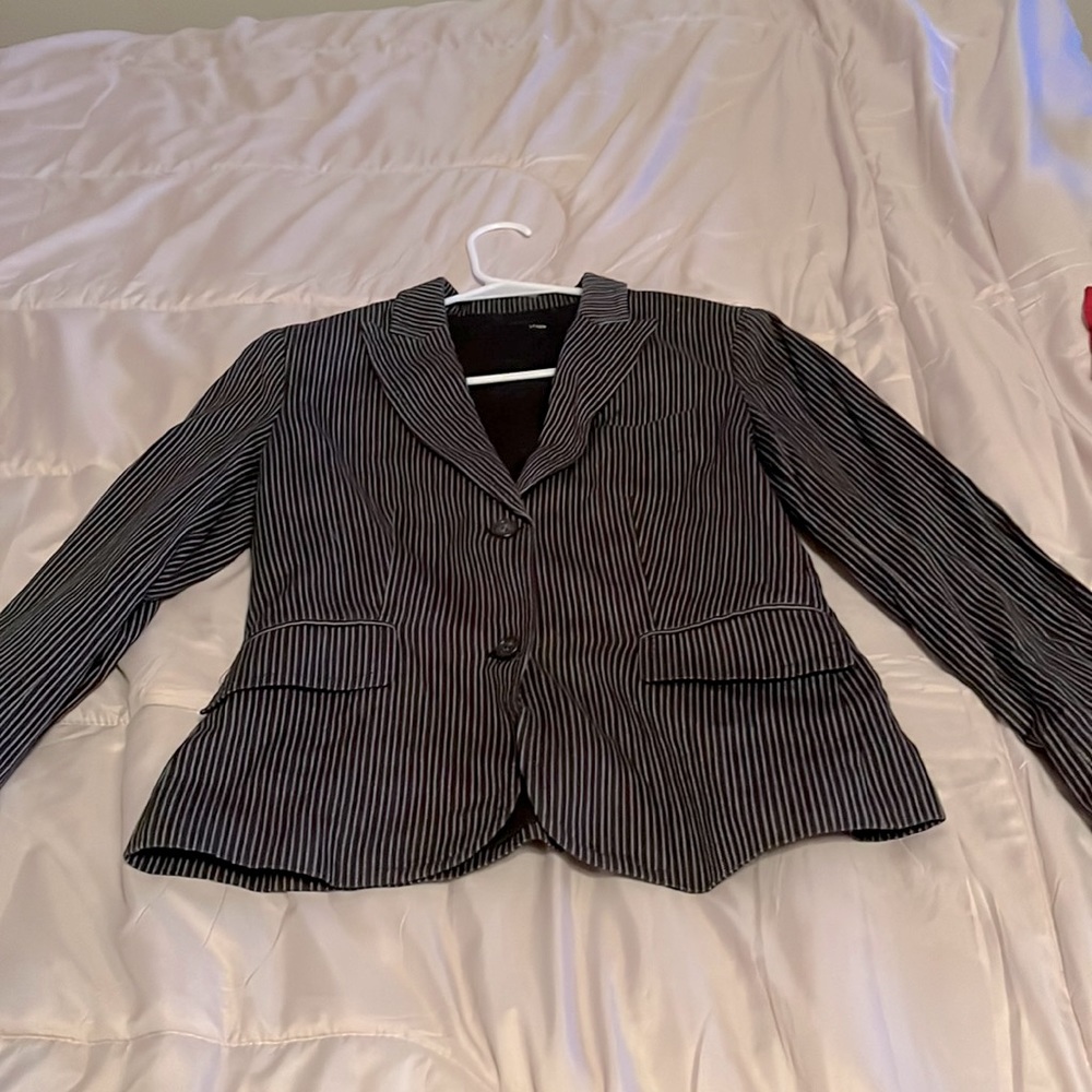 JCrew pleated back 2 button 2 front pocket blazer sz S/M